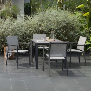 Comedor Saint Tropez 90 x 90 + 4 sillas